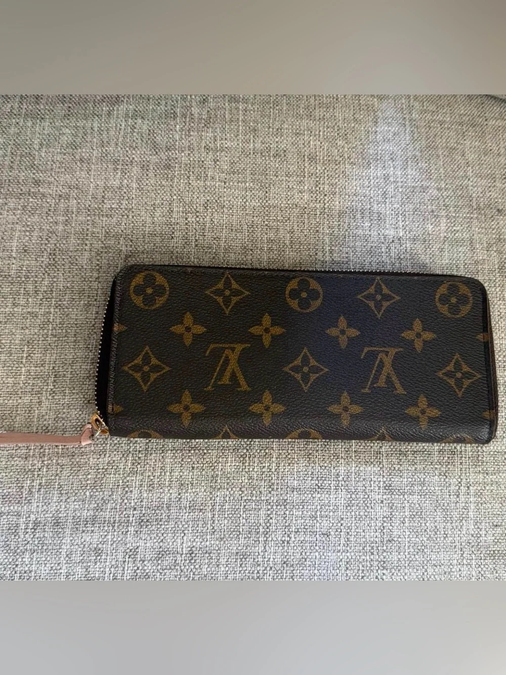 Louis Vuitton Clemence Wallet Rose Ballerine Interior